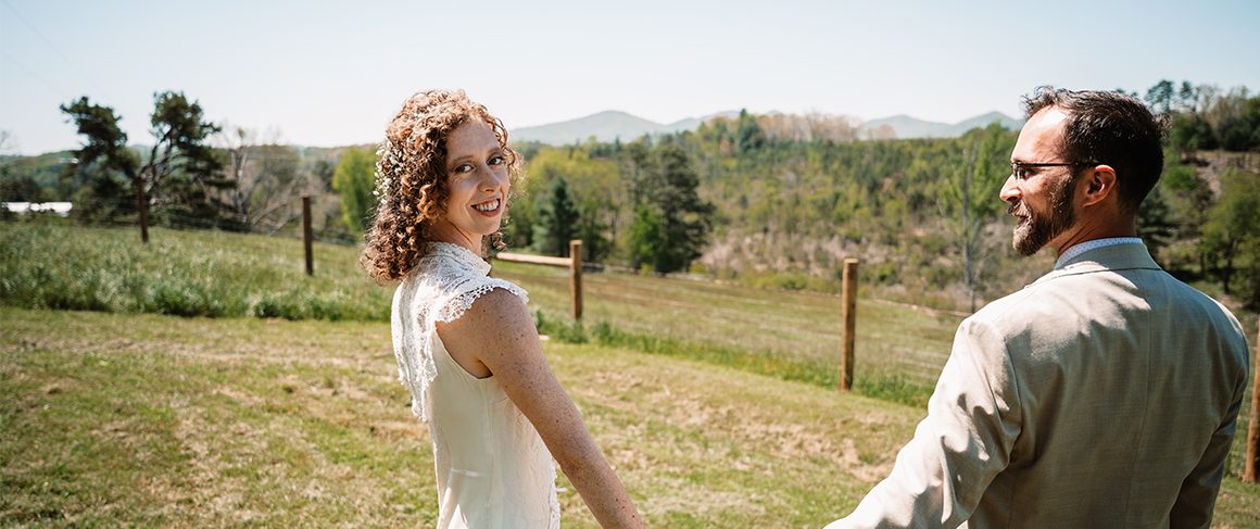 1160x487- couple